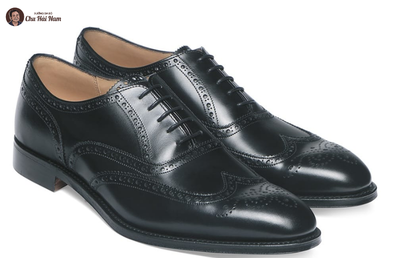 brogues-tao-diem-nhan-bang-nhung-hoa-tiet-duc-nghe-thuat