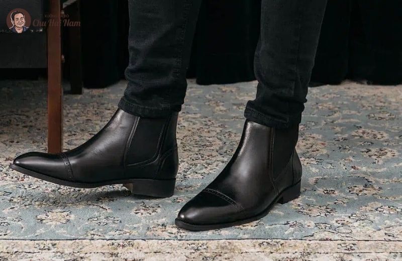 giay-boot-da-nam-manh-me-bui-bam-hop-phong-cach-duong-pho