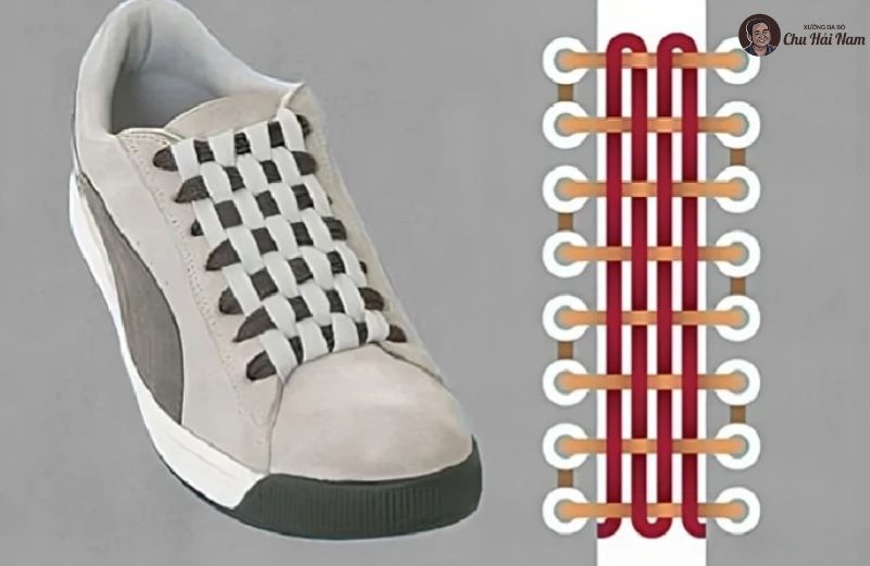 Kiểu bàn cờ tạo hiệu ứng caro nổi bật với hai dây đan xen độc đáo.