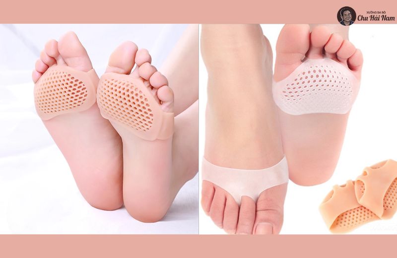 Đệm lòng bàn chân giúp tăng độ ôm và giảm mỏi khi đi giày rộng.