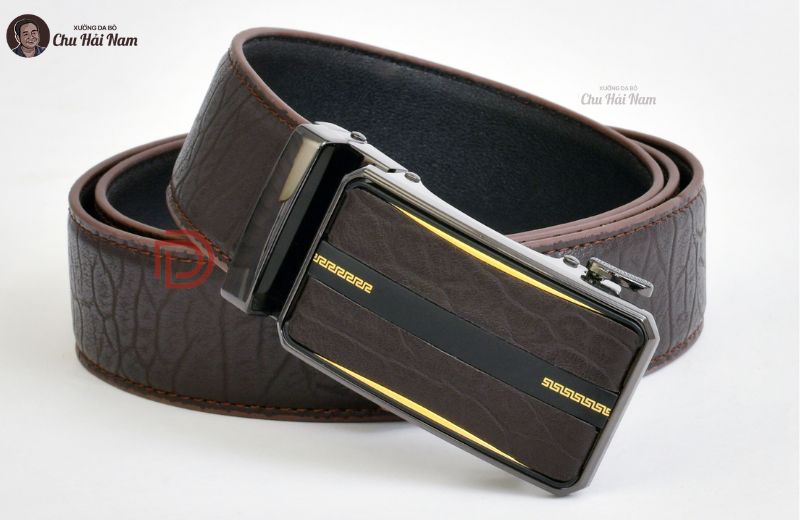 Thắt lưng công sở khoá tự động Chu Hải Nam – sang trọng từ từng chi tiết nhỏ.