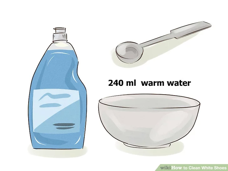 Hòa nước rửa chén vào 1 c (240 ml) nước ấm