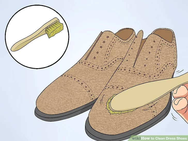 Cách làm sạch giày da lộn nam (Nguồn: Internet)