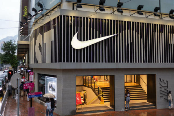 Thương hiệu Nike nổi tiếng thế giới